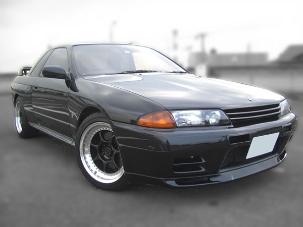 1989 Nissan Skyline BNR32 : Front view