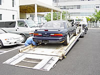 Can load 5cm clearance low height car on the bed